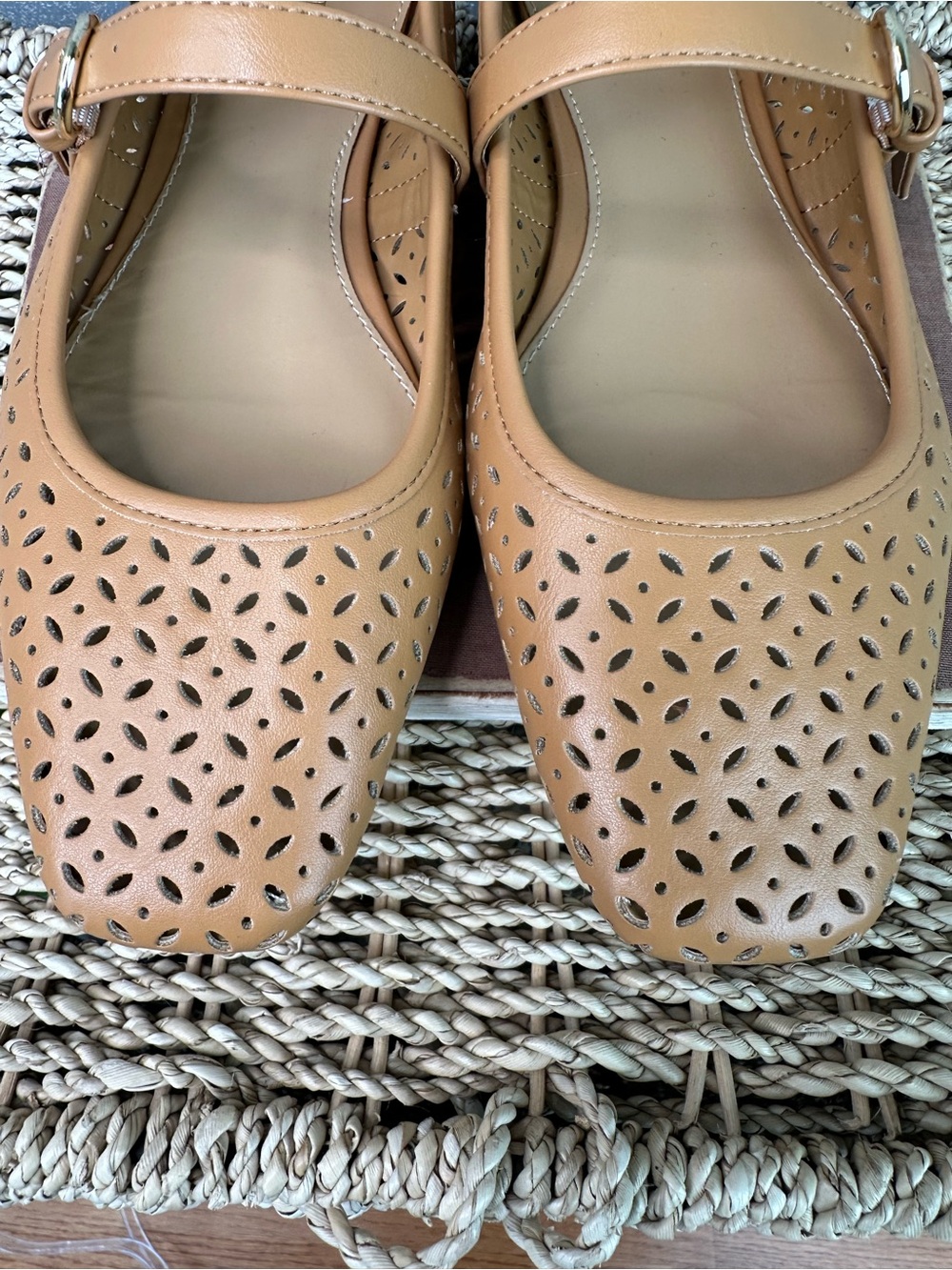 J. Crew Perforated Mary Jane Square Toe Flat Burnt Caramel Sz 9.5 NWOB - Picture 3 of 14